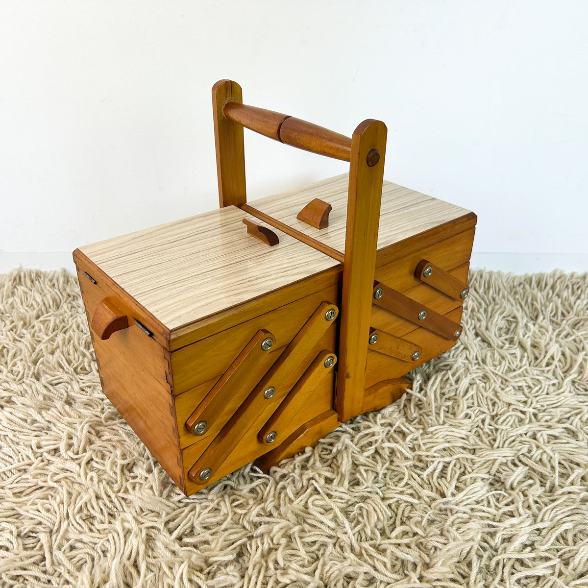 CANTILEVER SEWING BOX WITH HANDLE