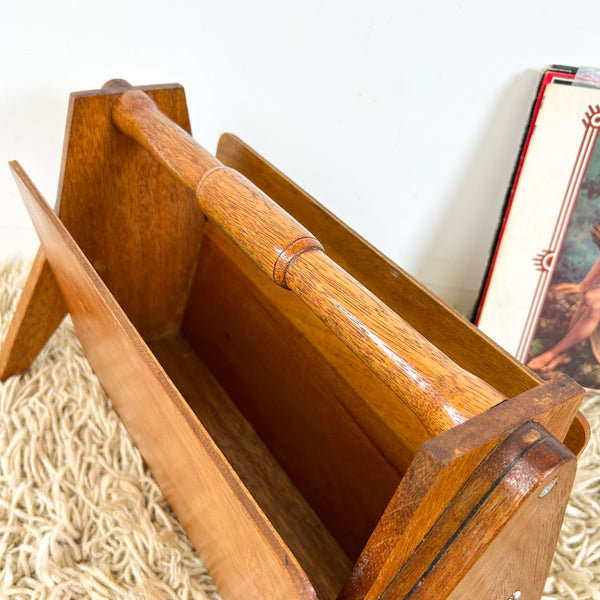 ATOMIC MAGAZINE RACK