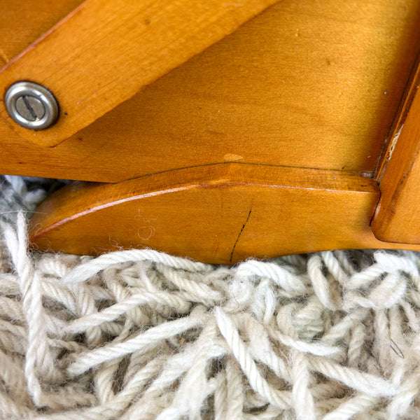 CANTILEVER SEWING BOX WITH HANDLE