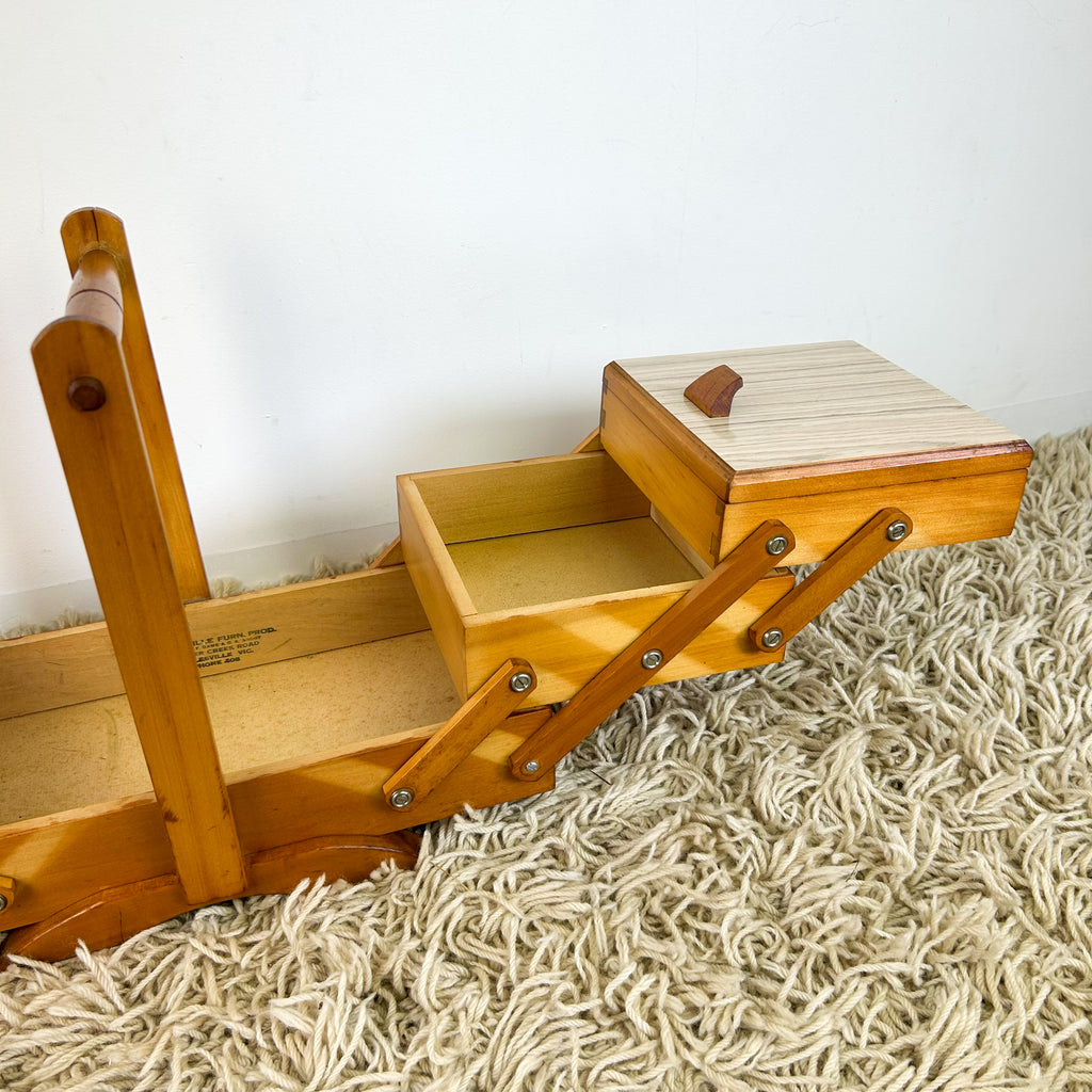 CANTILEVER SEWING BOX WITH HANDLE