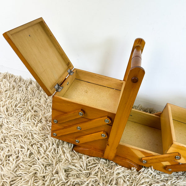 CANTILEVER SEWING BOX WITH HANDLE