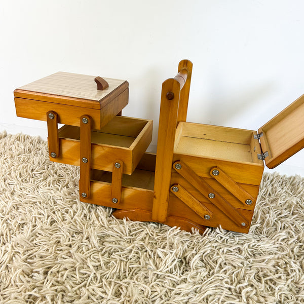 CANTILEVER SEWING BOX WITH HANDLE