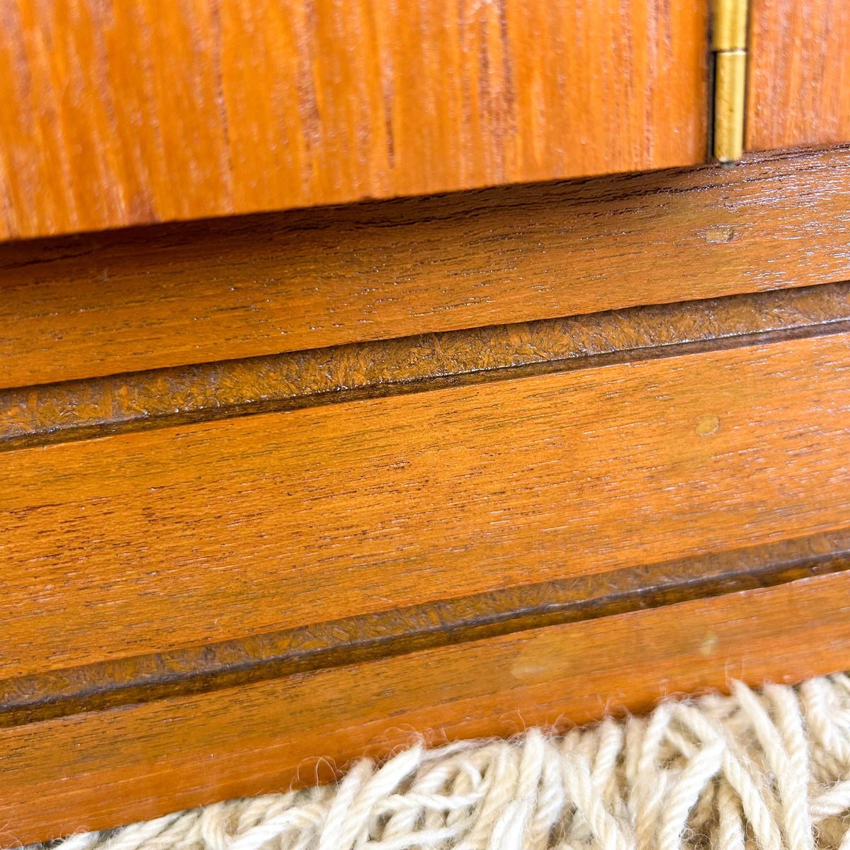 1970s SIDEBOARD