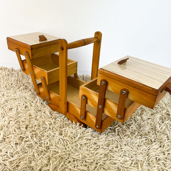 CANTILEVER SEWING BOX WITH HANDLE