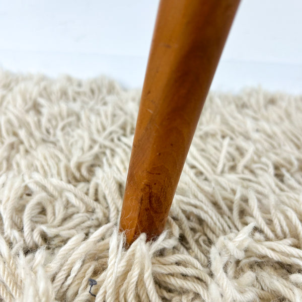 MAGAZINE / NEWSPAPER STAND