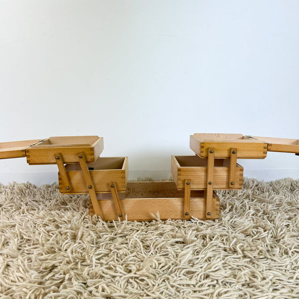 CANTILEVER SEWING BOX