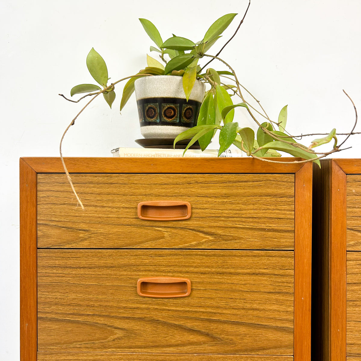 EAGLE REMAC BEDSIDE DRAWERS