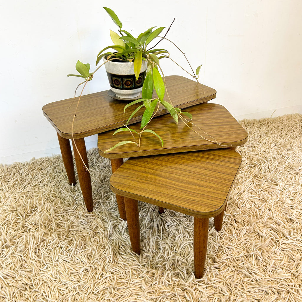 LAMINATE NESTING SIDE TABLES