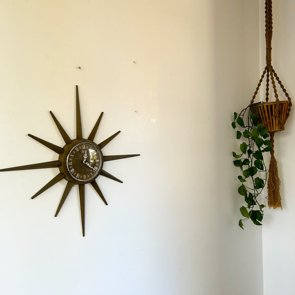 FAUX TIMBER STARBURST CLOCK