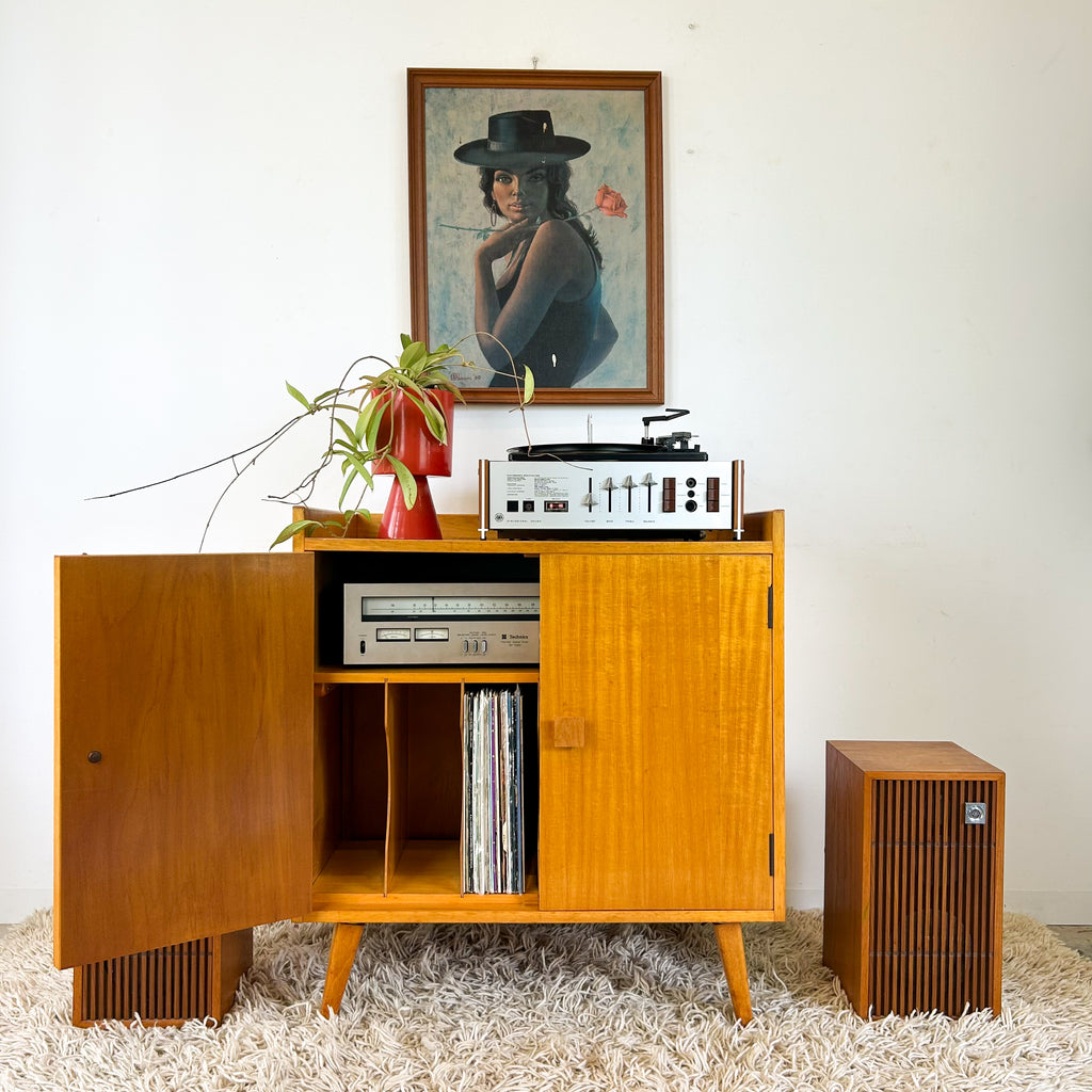 1950s STEREO CABINET