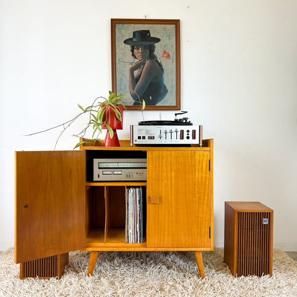 1950s STEREO CABINET
