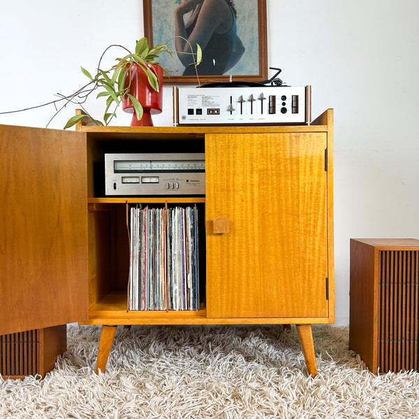 1950s STEREO CABINET