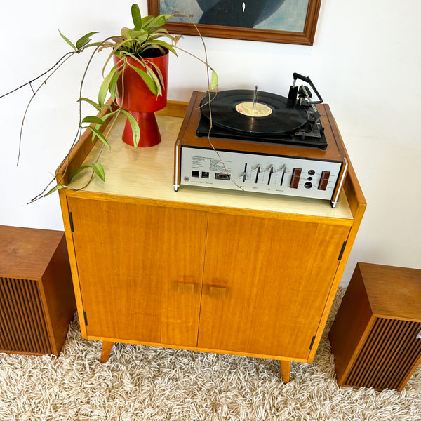 1950s STEREO CABINET