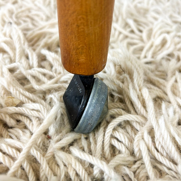 SIDE TABLE ON CASTOR WHEELS