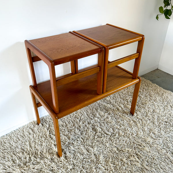 NESTING TABLE SET