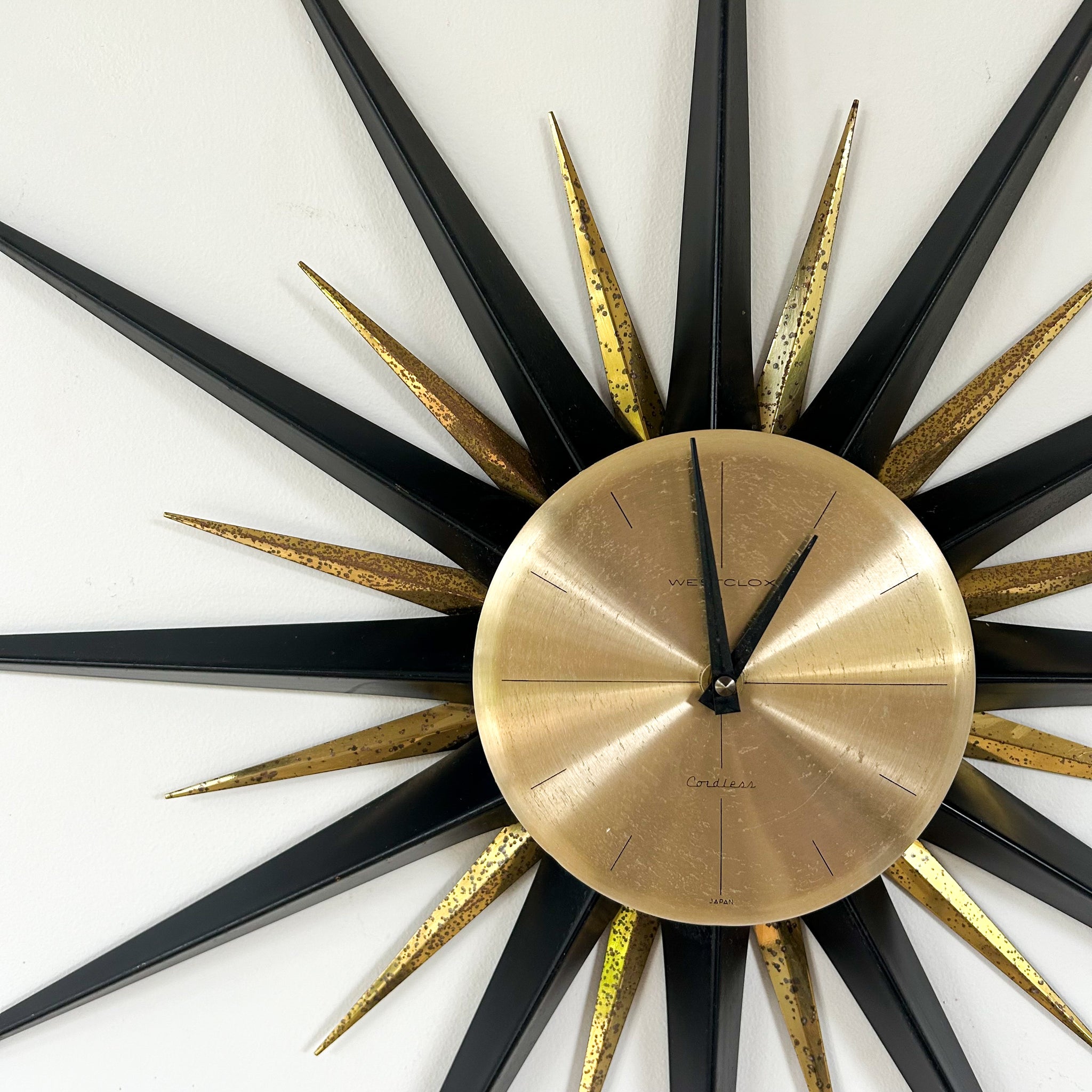 MID CENTURY STARBURST CLOCK