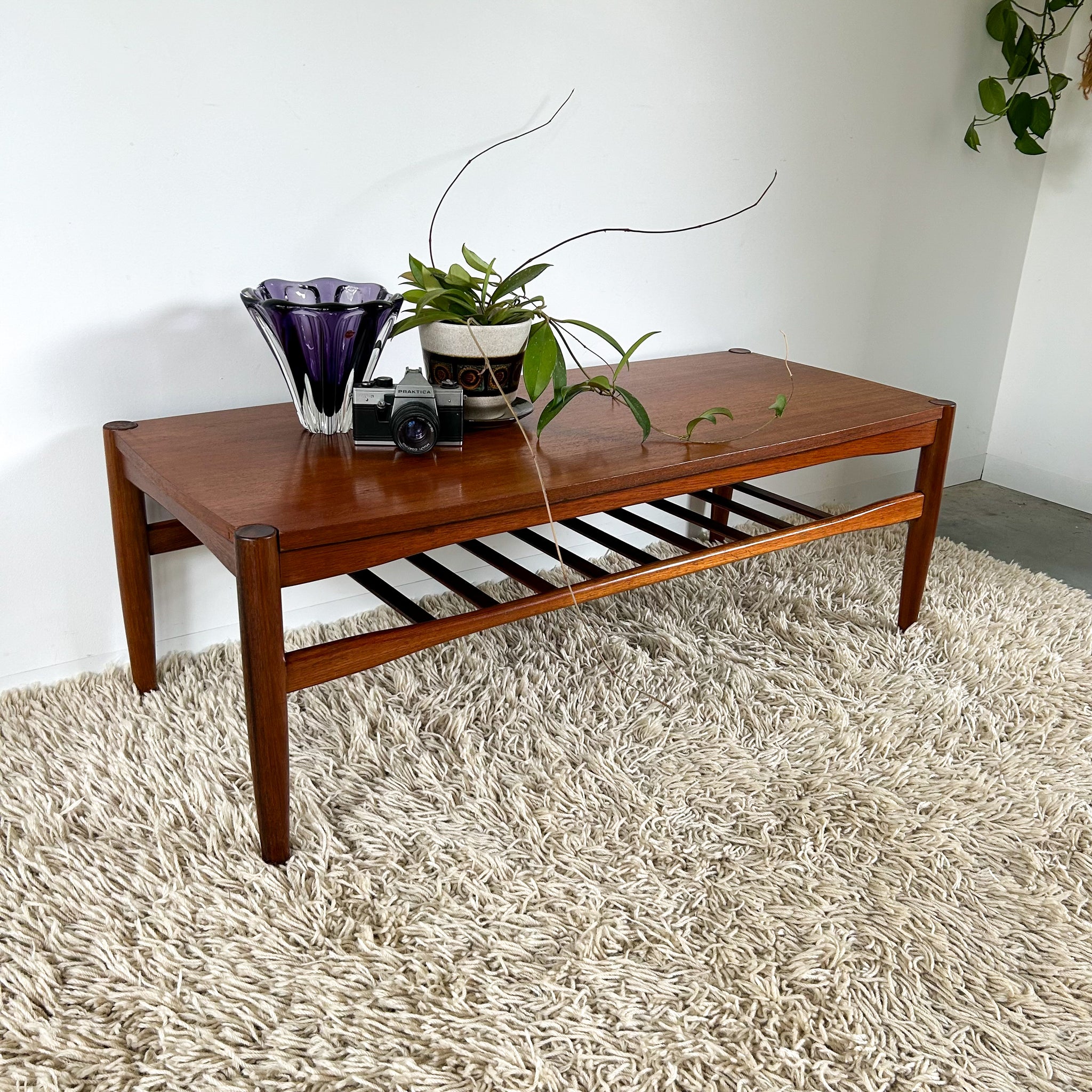 DANISH DELUXE FLIP TOP COFFEE TABLE