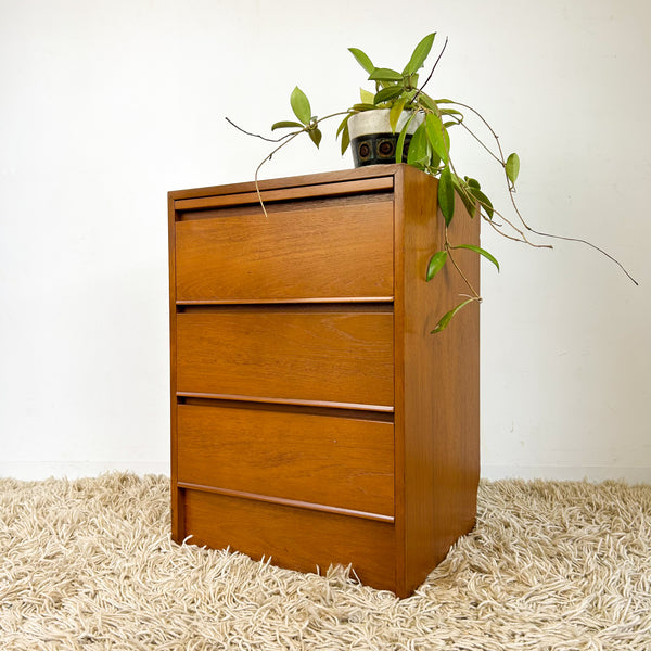 KALMAR BEDSIDE DRAWERS (SINGLE)