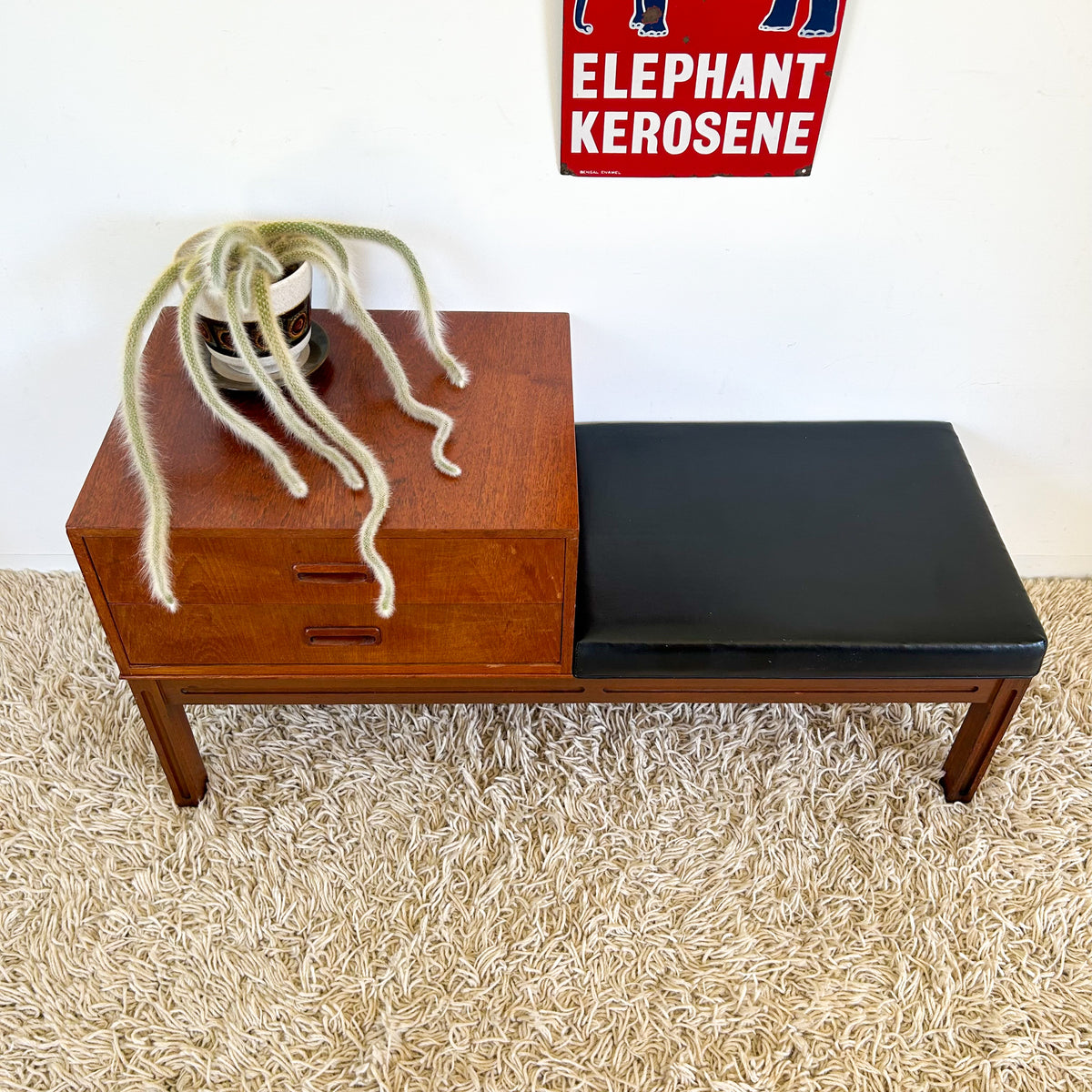 GAINSBOROUGH TELEPHONE TABLE