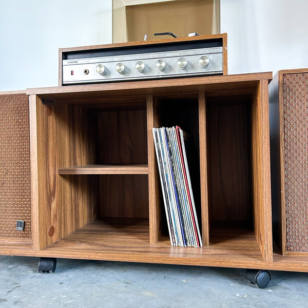 STEREO CABINET