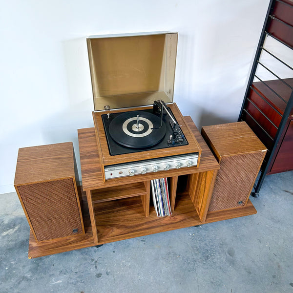 STEREO CABINET