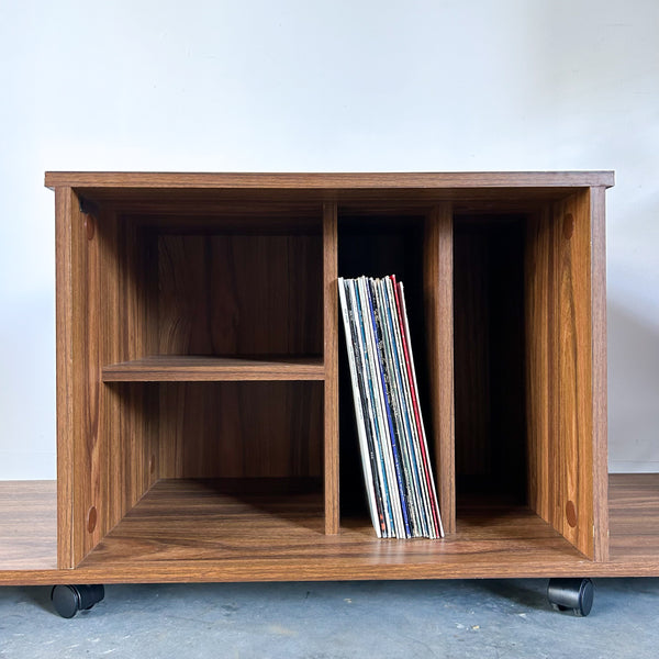 STEREO CABINET