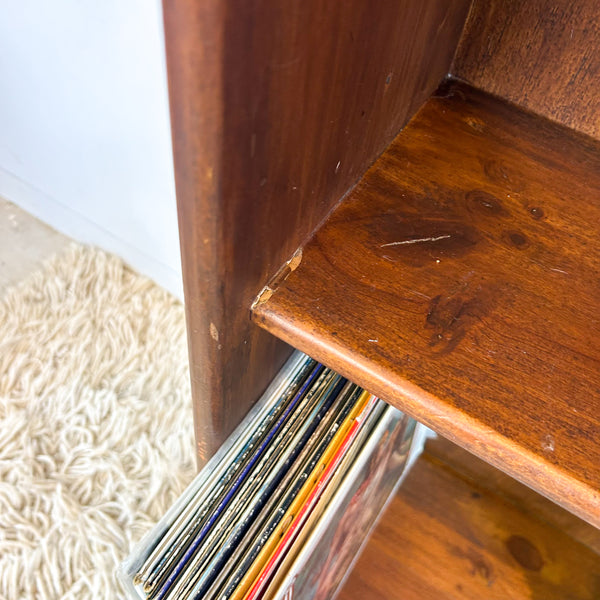 TALL ALCOVE BOOKCASE