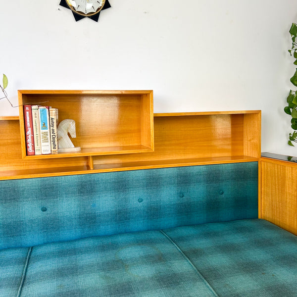 1950s DAY BED CORNER LOUNGE