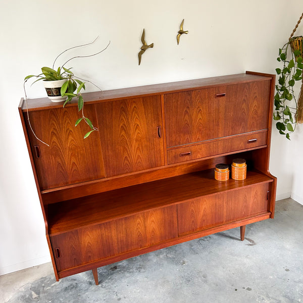 GAINSBOROUGH SIDEBOARD COCKTAIL CABINET