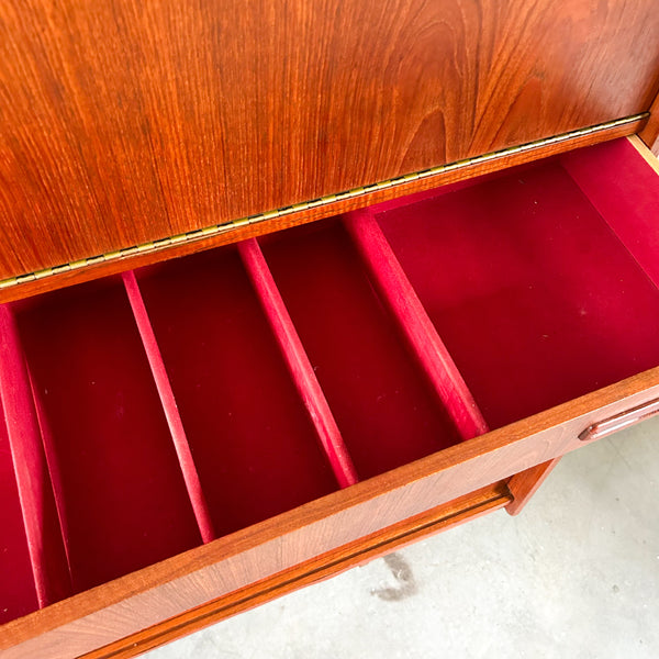 GAINSBOROUGH SIDEBOARD COCKTAIL CABINET