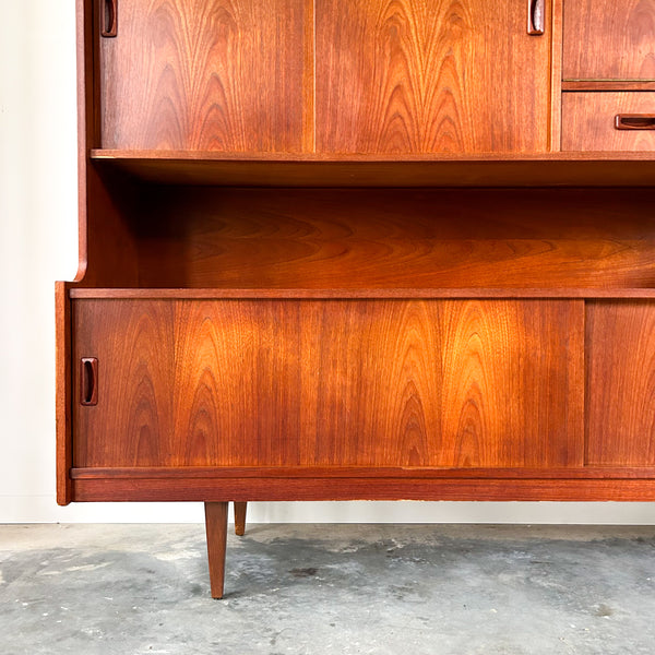 GAINSBOROUGH SIDEBOARD COCKTAIL CABINET