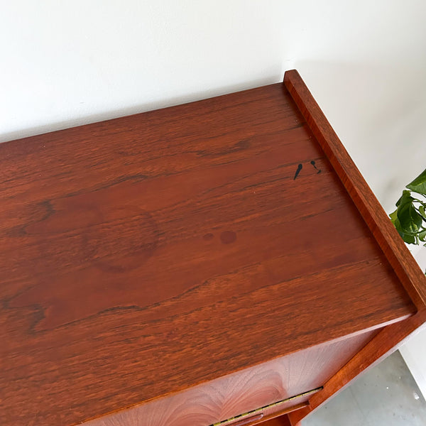 GAINSBOROUGH SIDEBOARD COCKTAIL CABINET