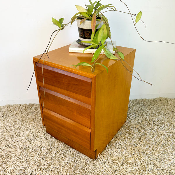 EASTGATE BEDSIDE DRAWERS