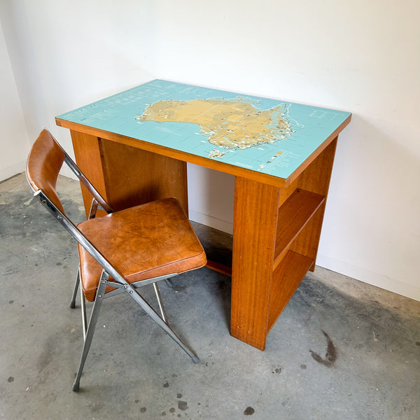 AUSTRALIA MAP DESK