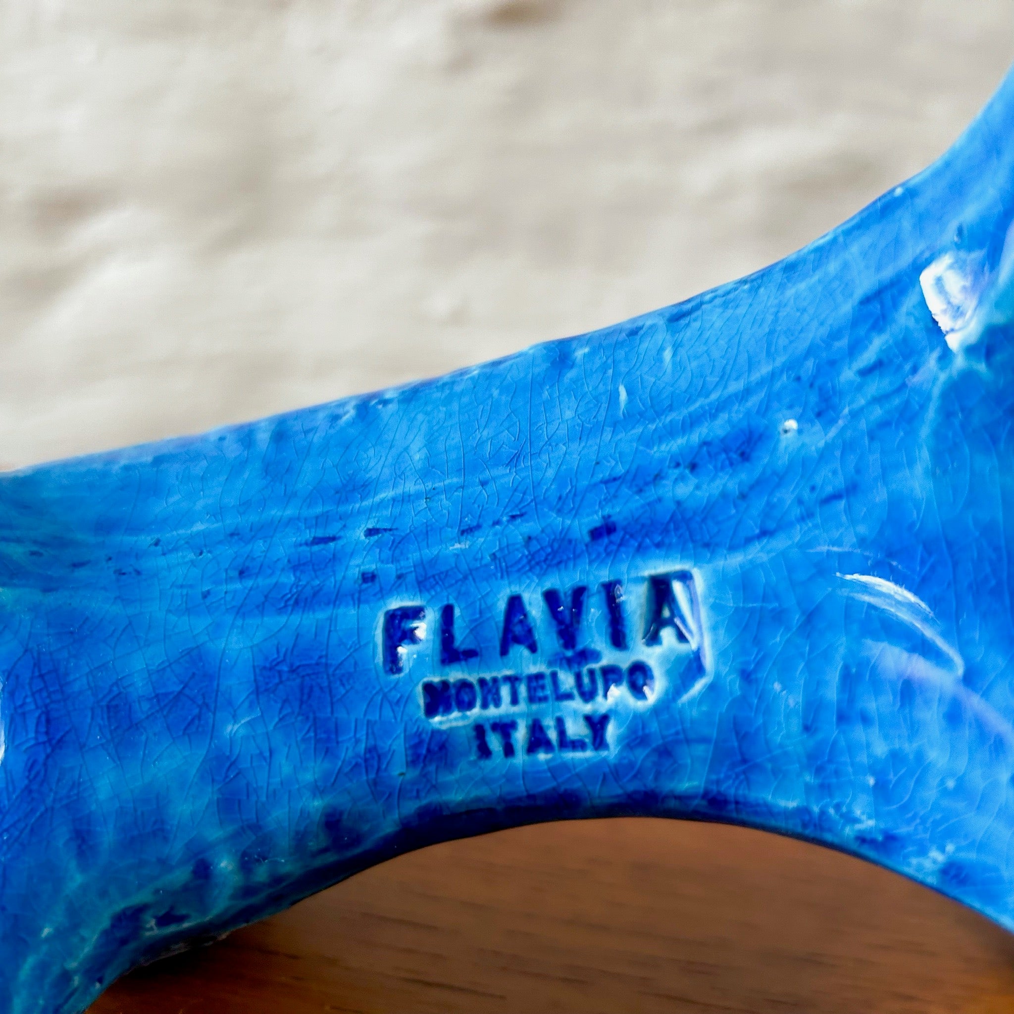 FLAVIA BITOSSI イノシシ 猪 【A】 An Italian Bitossi type pottery vase, decorated in shades of