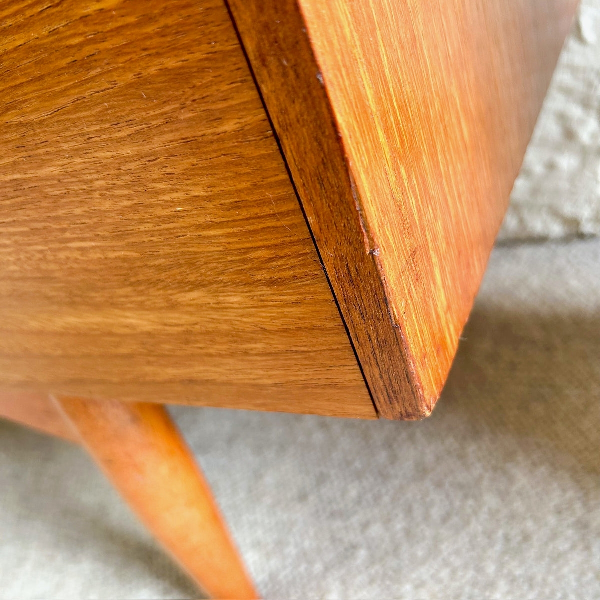 DRESSER DRAWERS WITH MIRROR