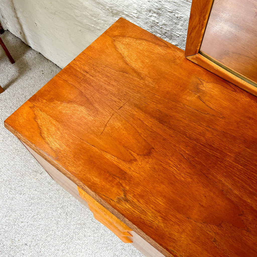 DRESSER DRAWERS WITH MIRROR