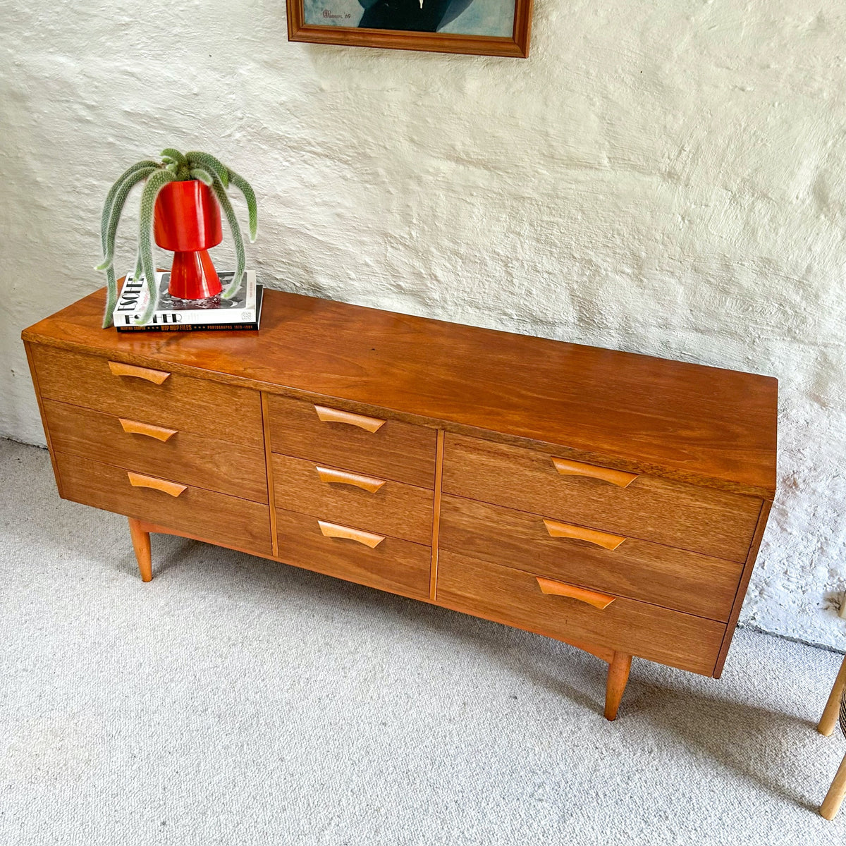 DRESSER DRAWERS WITH MIRROR