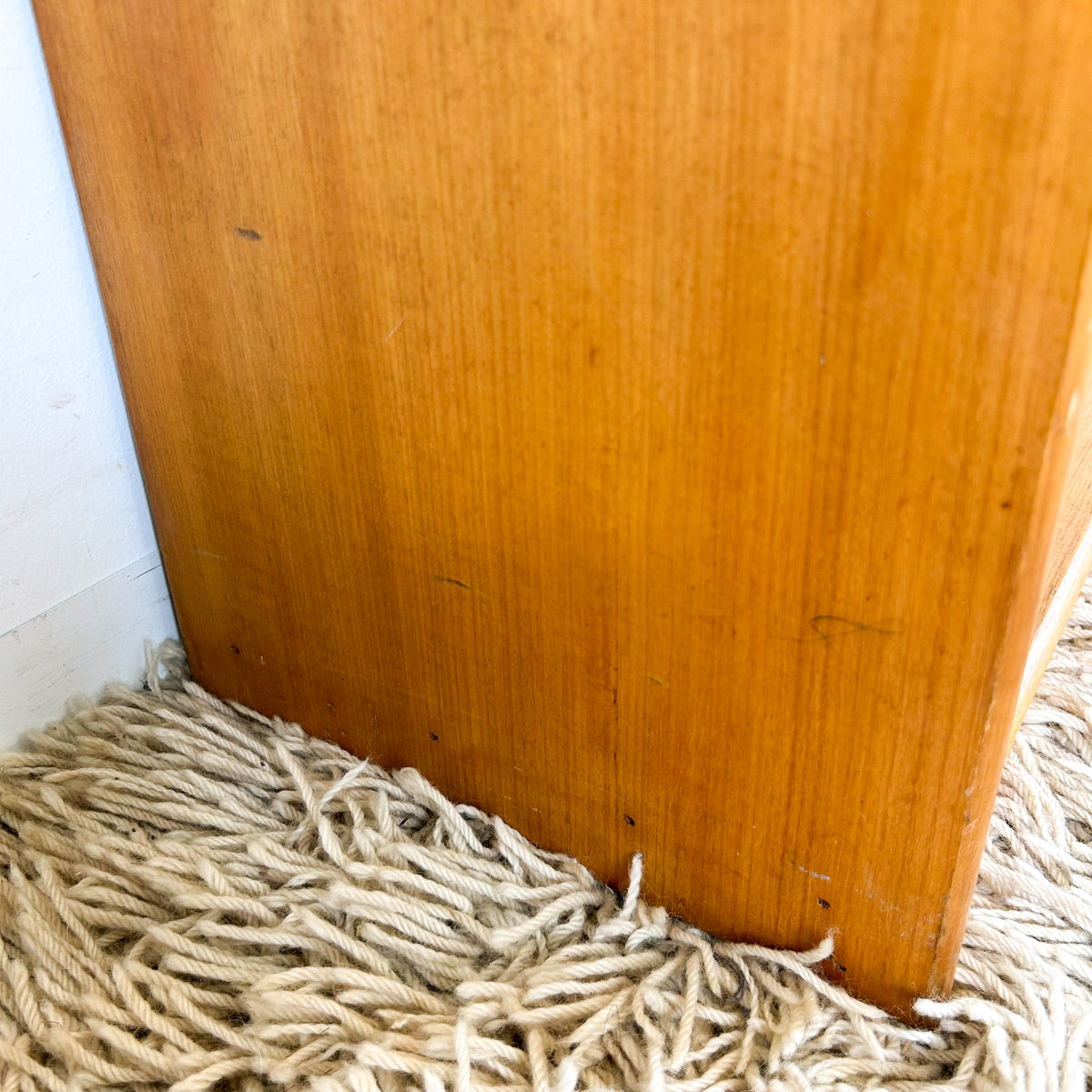 HARDWOOD BOOKCASE W DOVETAIL JOINERY