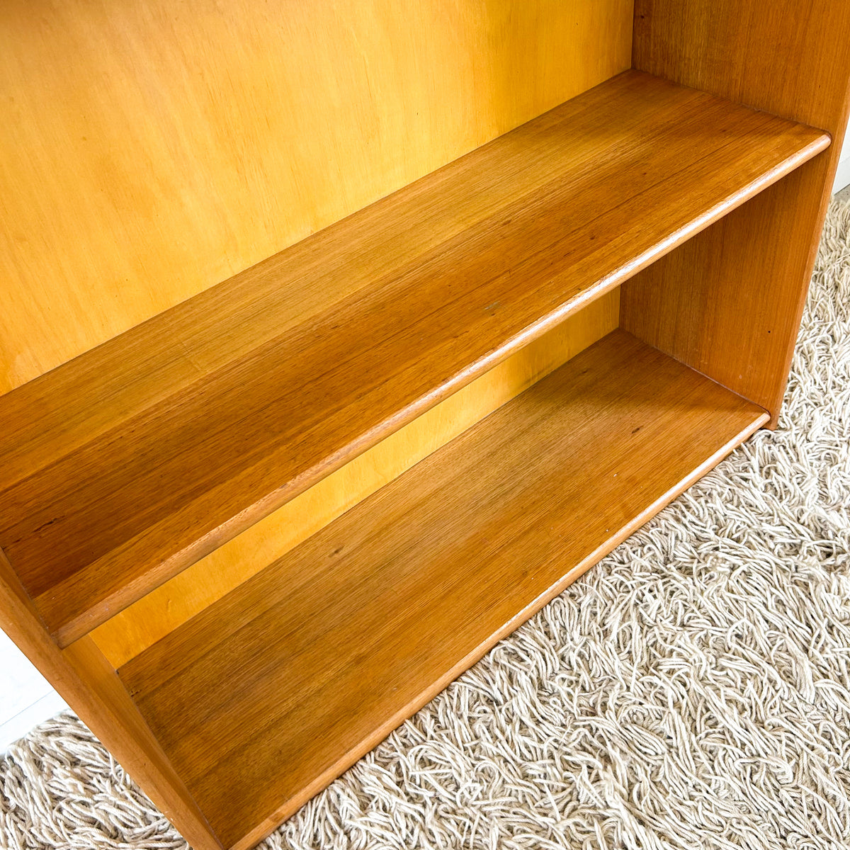 HARDWOOD BOOKCASE W DOVETAIL JOINERY