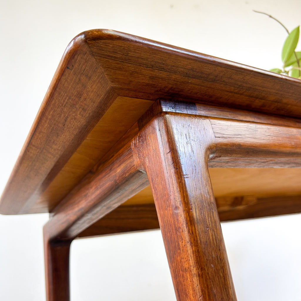 SOLID TIMBER COFFEE TABLE