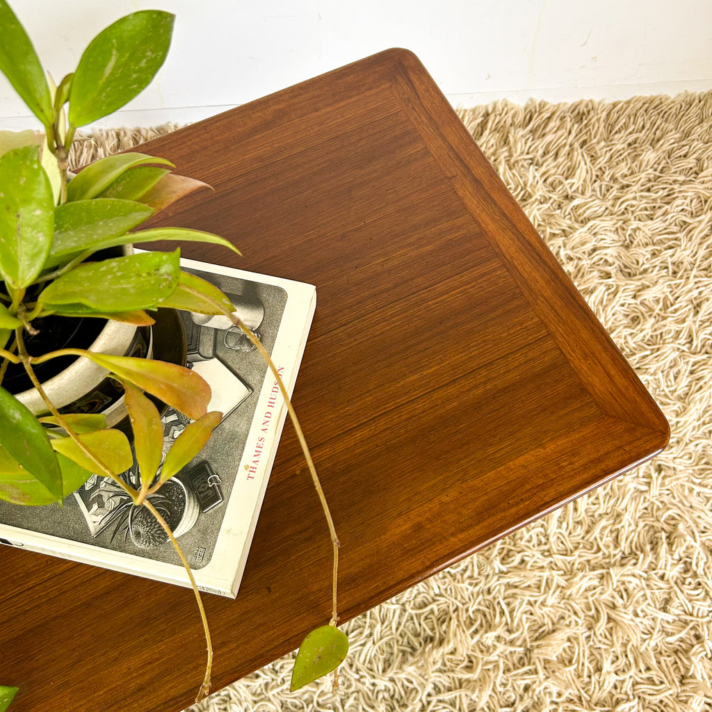 SOLID TIMBER COFFEE TABLE