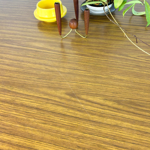 NAMCO STARBURST DINING TABLE