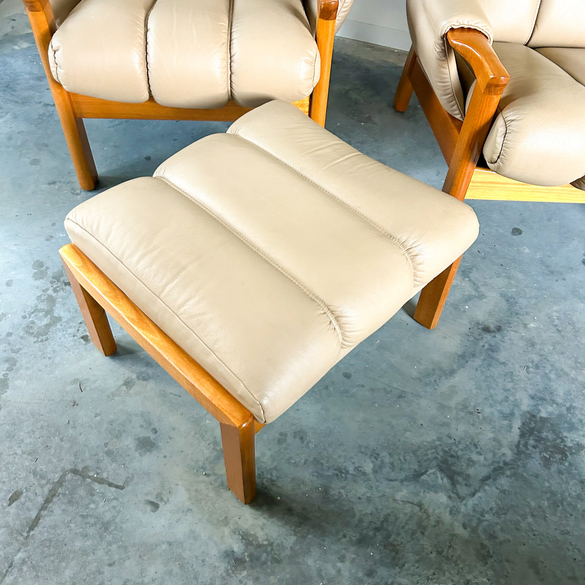 TESSA WELLINGTON LEATHER FOOTSTOOL - HEY JUDE WORKSHOP • Vintage furniture & objects Melbourne