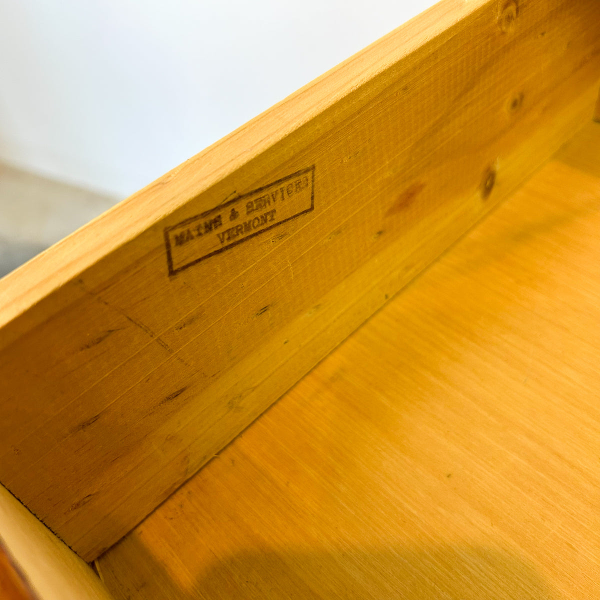 BEDSIDE TABLE (SINGLE) - HEY JUDE WORKSHOP • Vintage furniture & objects Melbourne