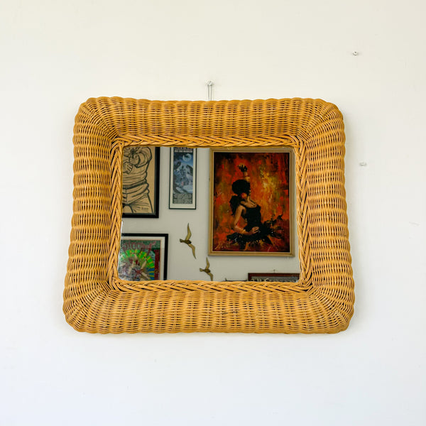 WICKER WALL MIRROR