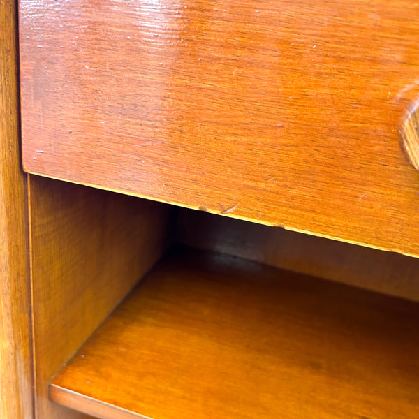 BEDSIDE TABLE (SINGLE)