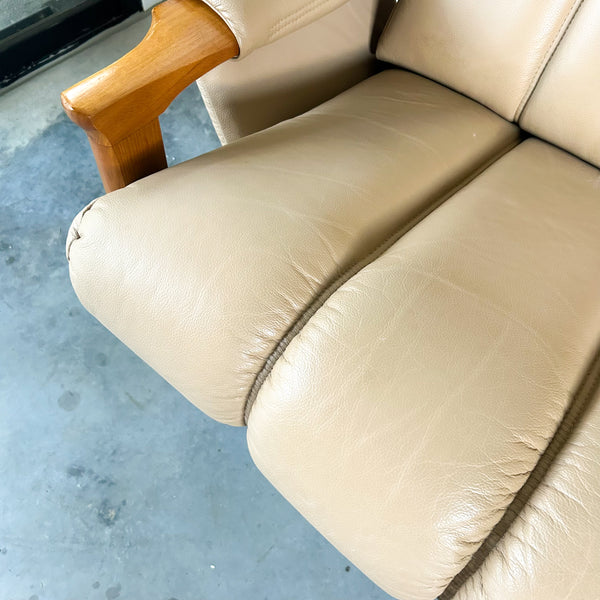 TESSA WELLINGTON LEATHER SOFA