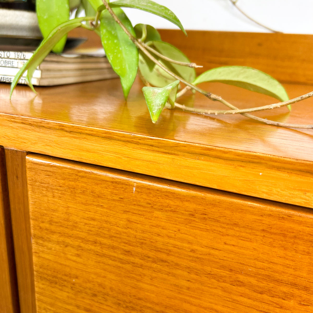PETITE ART DECO SIDEBOARD CABINET