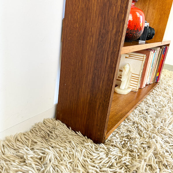 STEPPED BOOKCASE